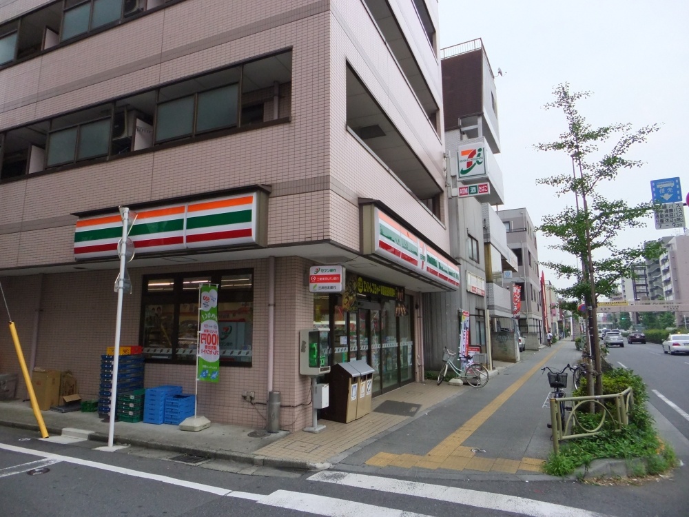 Convenience store. Seven-Eleven Itabashi Minamitokiwadai 2-chome up (convenience store) 640m