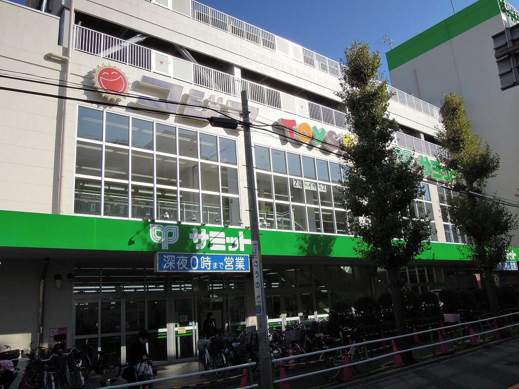 Shopping centre. 204m until Shimura shopping center (shopping center)