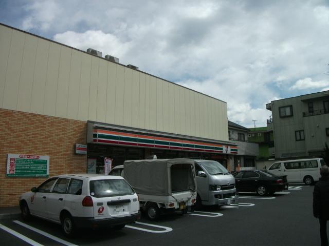 Convenience store. Seven-Eleven Itabashi Akatsuka 2-chome up (convenience store) 235m