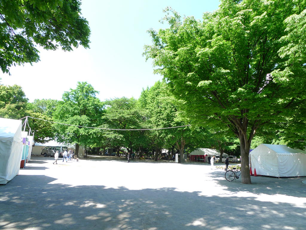 park. 299m until Itabashi Peace Park (Park)