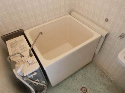 Bath. Bathroom (with reheating)
