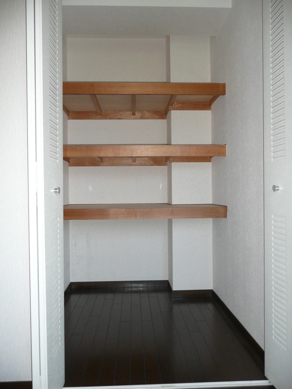 Receipt. Closet (storage)