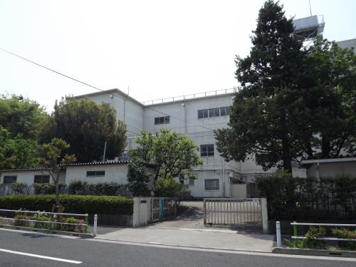 Primary school. 464m until Itabashi Takashima sixth elementary school (elementary school)