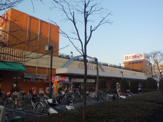 Home center. Keiyo Deitsu Takashimadaira store up (home improvement) 1292m
