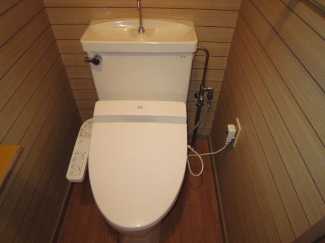 Toilet