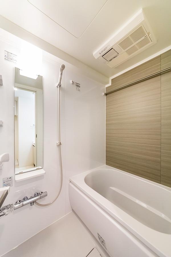 Bathroom. Add-fired ・ Bus with bathroom dryer