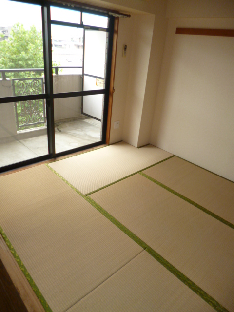 Other room space