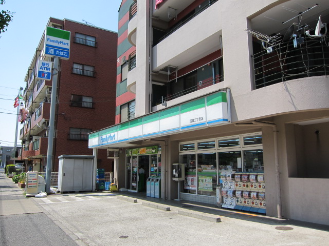 Convenience store. FamilyMart Yotsuba-chome store up (convenience store) 225m