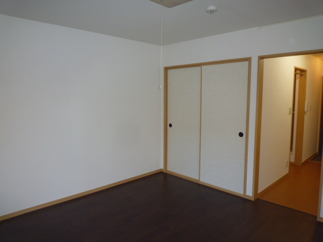 Other room space. Western style room ・ Another angle ・ CF flooring tone