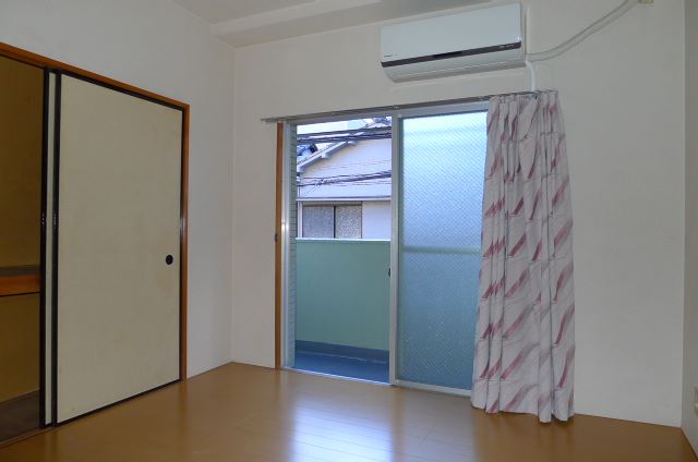 Living and room. 6 Pledge of Japanese-style room! 