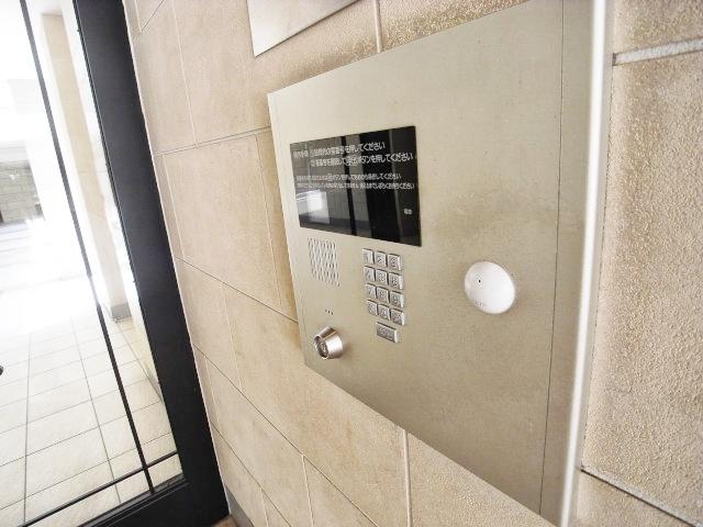 Other common areas. Auto-lock with