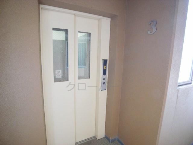 Other common areas. Elevator