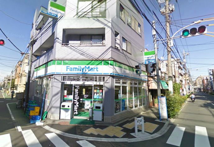 Convenience store. FamilyMart lotus root-chome store up (convenience store) 477m