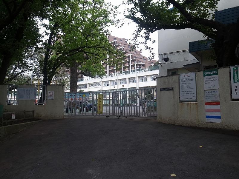 Primary school. 80m to Itabashi Shimura Elementary School