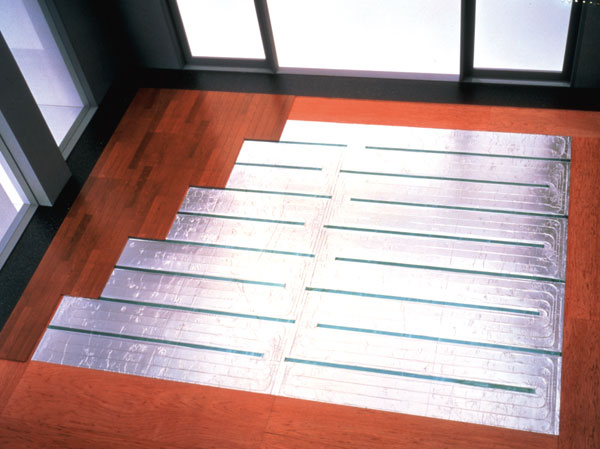 Other.  [TES hot water floor heating] living ・ The dining, Adopt the TES hot water floor heating of Tokyo Gas. Warm comfortable room from the ground by using a hot water, It is a heating system to achieve a "Zukansokunetsu" which is said to be ideal. (Same specifications)