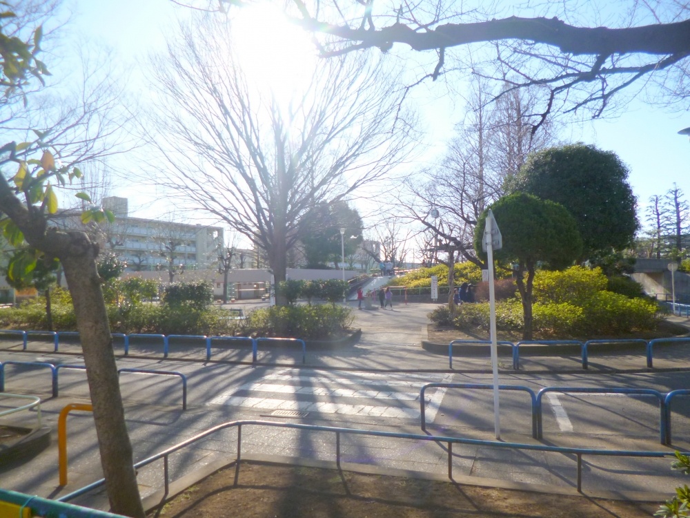 park. 665m until Itabashi traffic park (park)