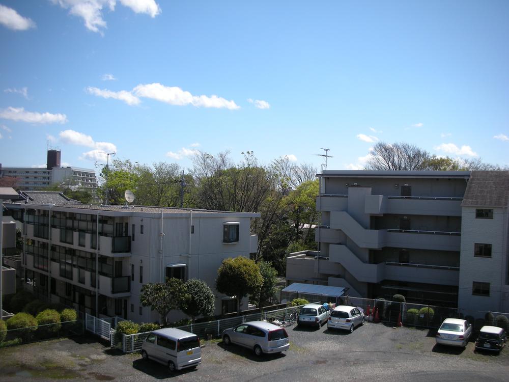 View photos from the dwelling unit. View from local (April 2013) Shooting