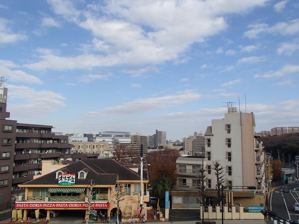 View photos from the dwelling unit. View from the site (December 2013) Shooting