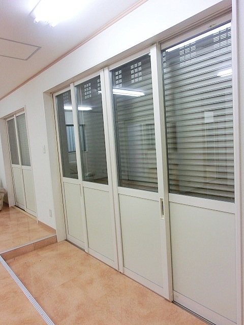 Other common areas. Electric shutter