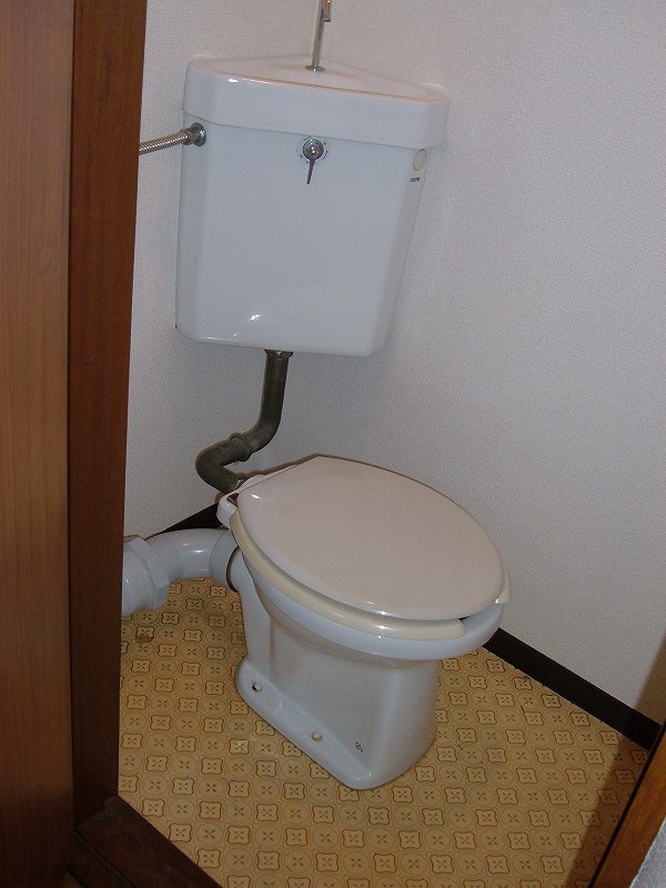 Toilet. Toilet. 