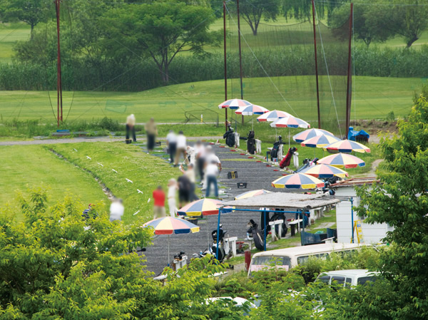 Surrounding environment. Akabane Golf Club ・ Todabashi golf course (10-minute walk / About 800m)