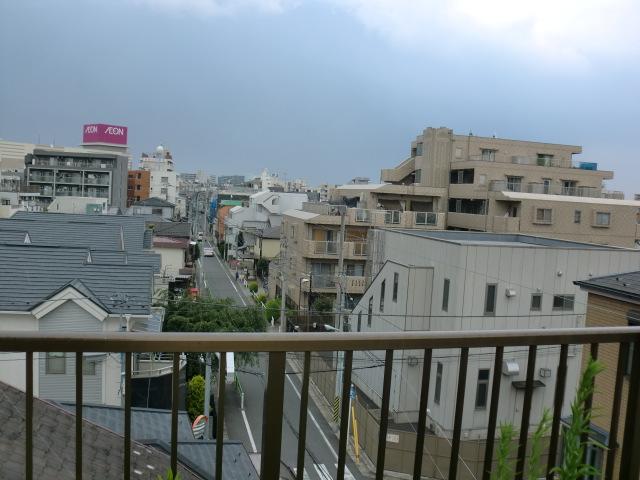 View photos from the dwelling unit. View from the roof terrace, South is facing.