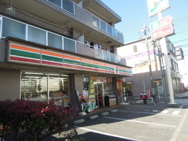 Convenience store. Seven-Eleven lotus root store up (convenience store) 271m