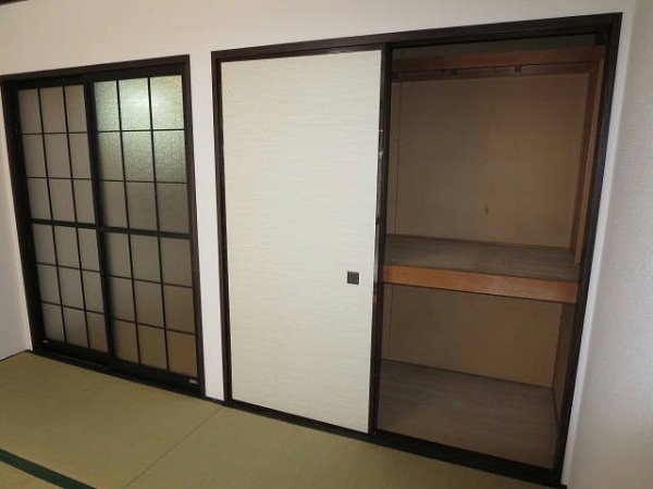 Other. Japanese-style storage