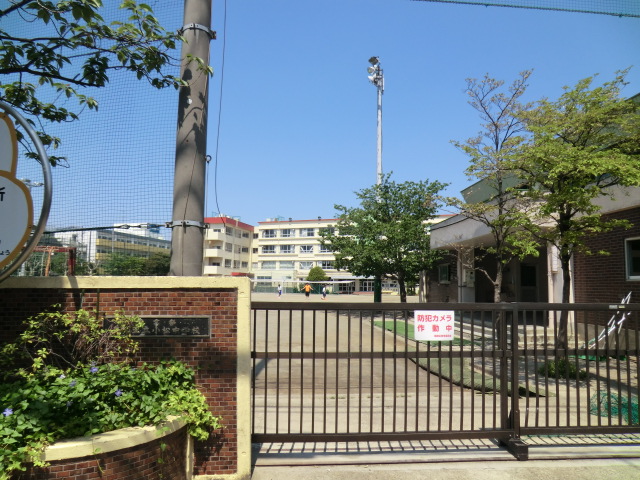 Junior high school. Komatsu 119m until junior high school (junior high school)