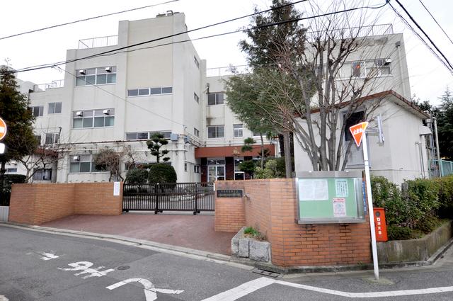 Primary school. Mizumoto to elementary school 690m water fountain elementary school (690m) walk 9 minutes