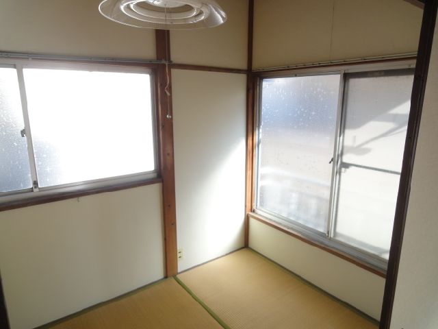 Living and room. Is a Japanese-style room