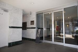 Entrance. Common areas