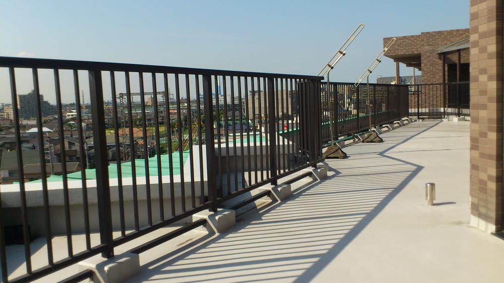 Balcony. Local (August 2013) Shooting