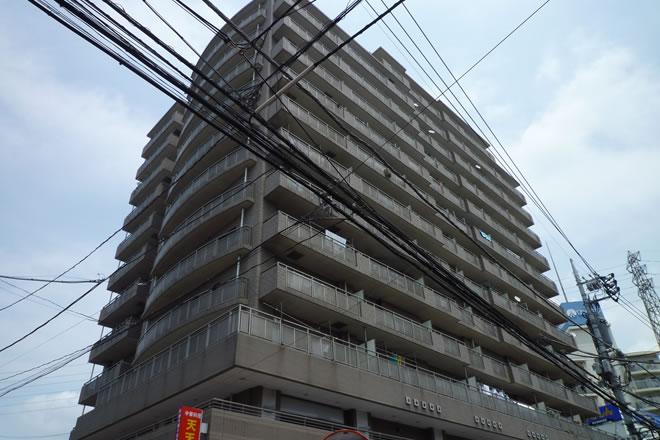 Local appearance photo. Administrative expenses: 11200 yen / Month repair reserve: 3360 yen / Month