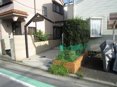 Entrance. Sobu Line "Koiwa Station" walk 16 minutes