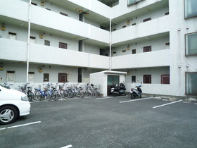 Other common areas. Shared bike ・ Place for storing bicycles