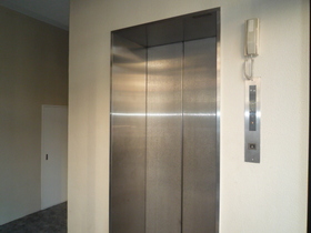 Other common areas. With elevator