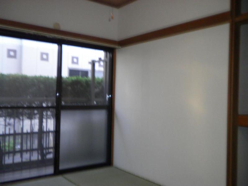 Living and room. Japanese-style room (same type)