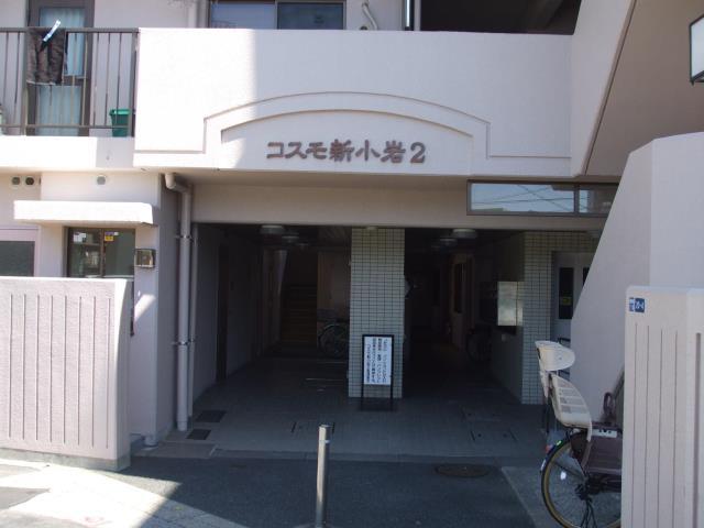 Entrance. Common areas