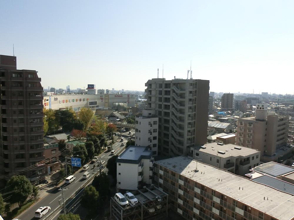 View photos from the dwelling unit. Southwest angle room per yang ・ View ・ It is ventilation pat