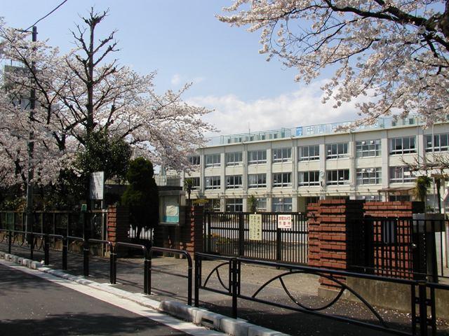 Primary school. 443m to Katsushika Tatsunaka Aoto elementary school