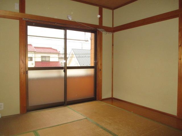 Living and room. Japanese-style room 2