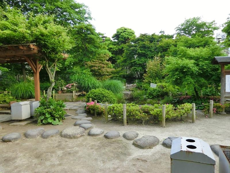 park. 267m to the outer valley Shioiri garden