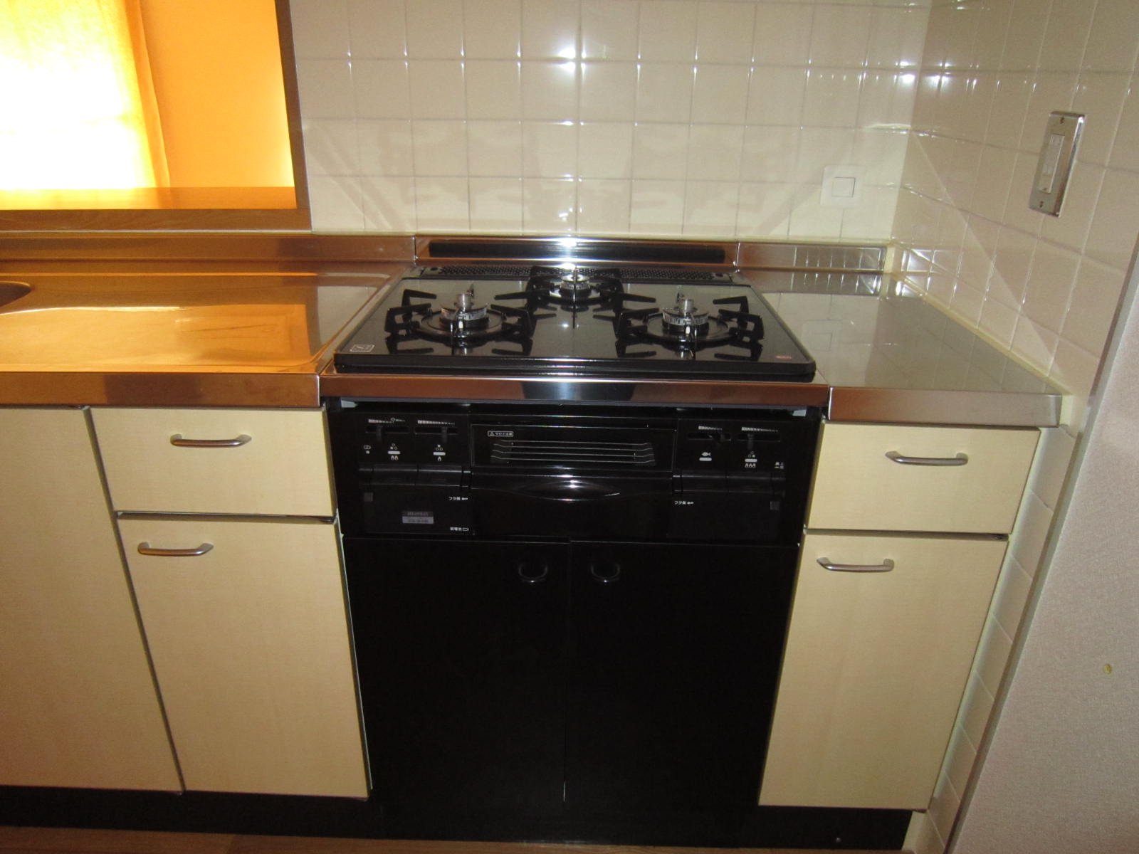 Kitchen. It is a new article of the stove.