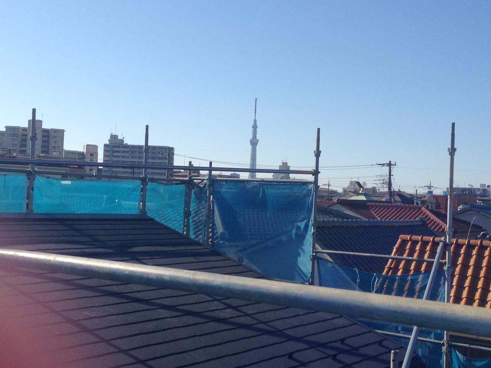 View photos from the dwelling unit. Sky tree is visible from the roof balcony (December 2013) Shooting