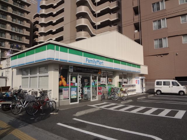 Convenience store. FamilyMart Tateishi Chome store up (convenience store) 361m