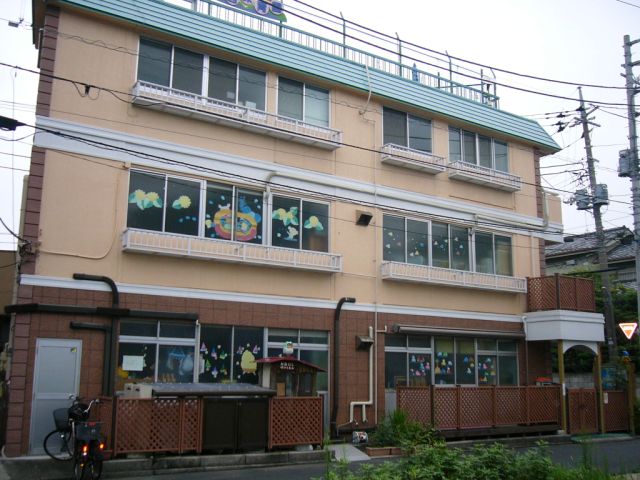 kindergarten ・ Nursery. Onishi nursery school (kindergarten ・ 380m to the nursery)