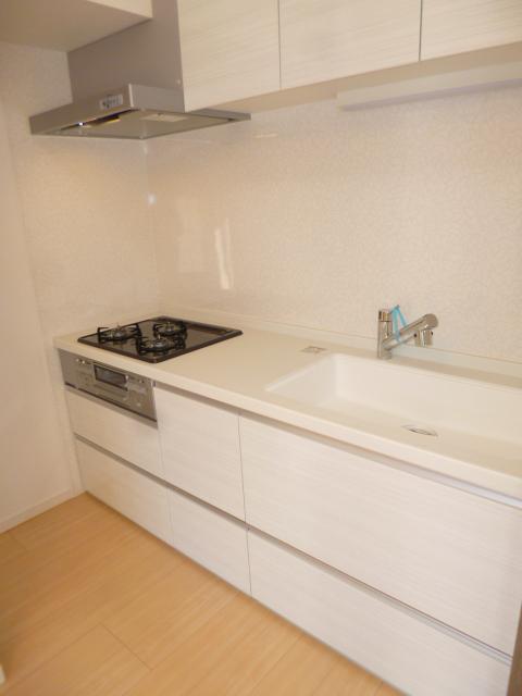 Kitchen. System kitchen ・ It is a water purifier visceral faucet