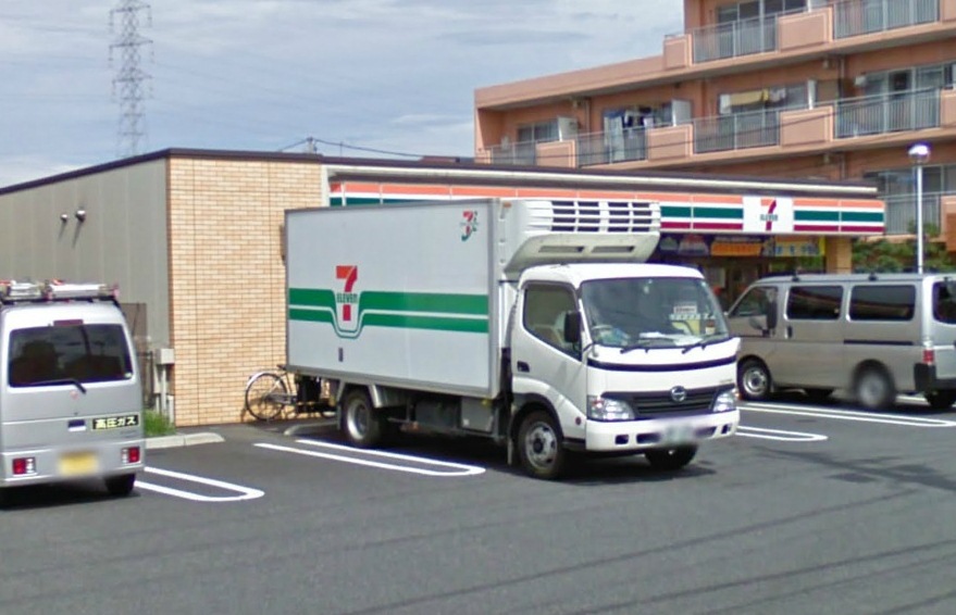 Convenience store. Seven-Eleven Katsushika Mizumoto 3-chome up (convenience store) 342m