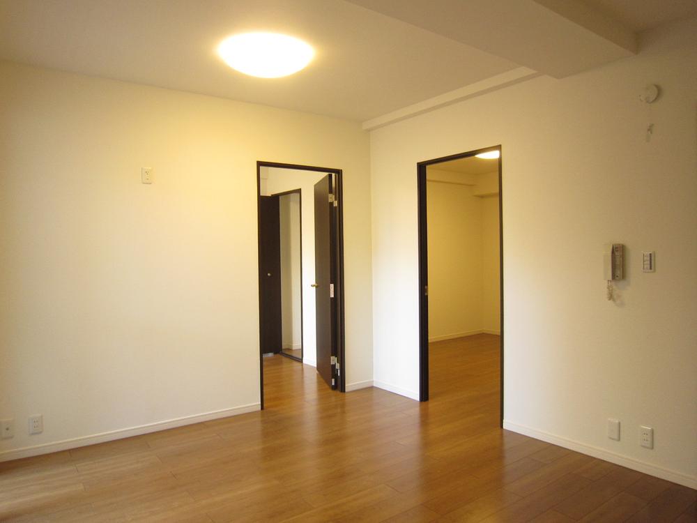 Living. Indoor (11 May 2013) Shooting